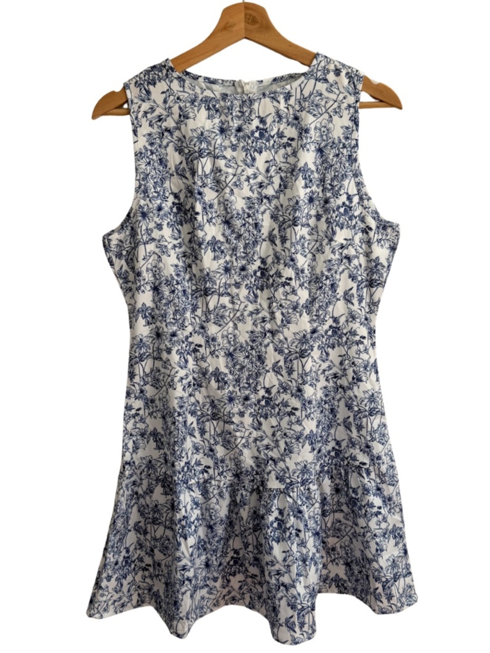 New Women’s Blue White Floral Sleeveless Mini Dress Size M Cottagecore Summer